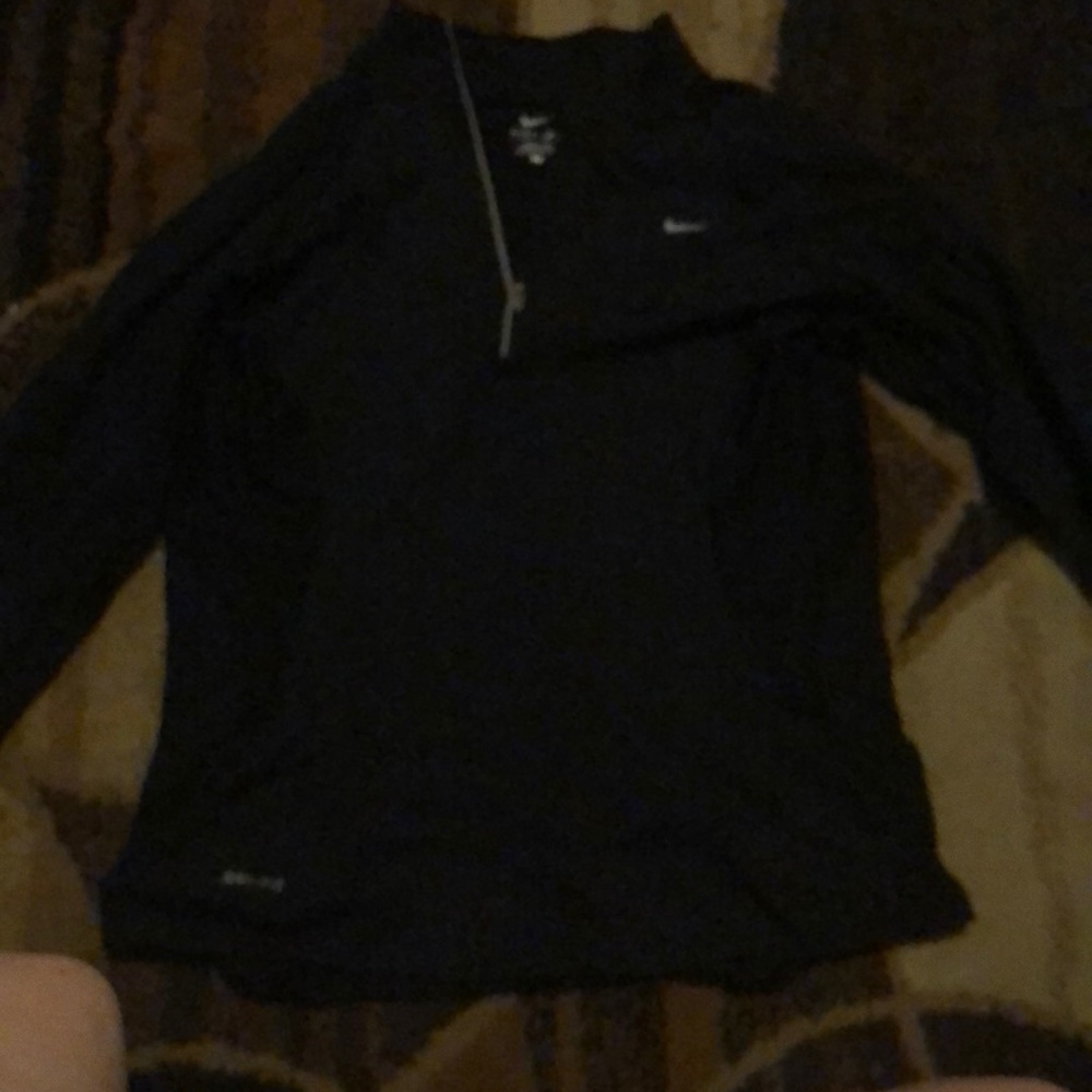 Thin quarter zip with breathable material